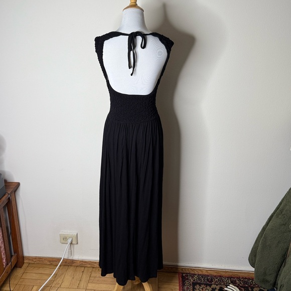 ASOS Black Shirred Bodice Open Back Maxi Dress - Picture 8 of 9